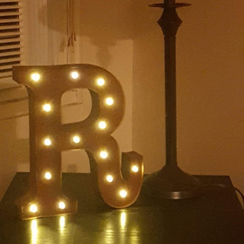 Meet your Posher, Robin